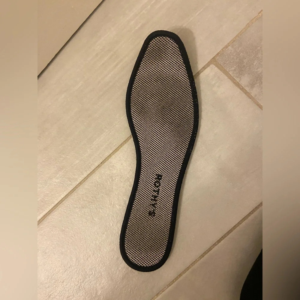 Rothy's Round Toe Flats Black Size 8.5 - Picture 4 of 6